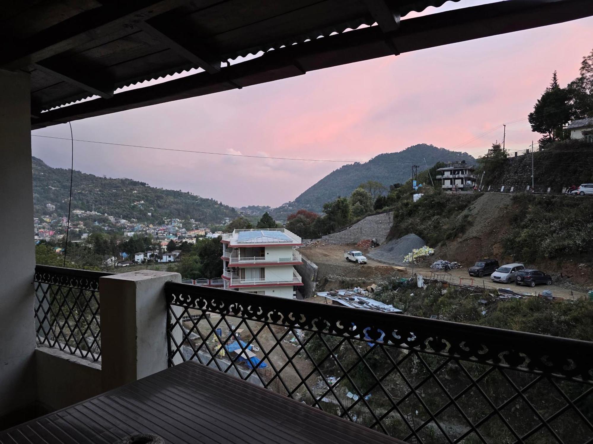 Sher E Punjab Hotel Bhīm Tāl Buitenkant foto